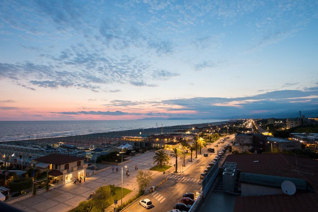 Hotel Biagiotti Lido di Camaiore Exterior photo